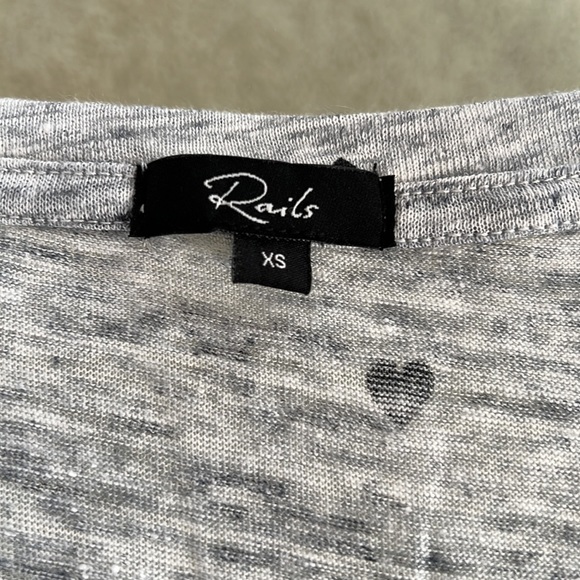 Rails Cara Hearts Tee - Picture 7 of 12